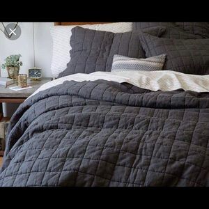 West Elm Queen linen quilt +shams